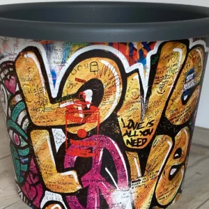 Dekorativer Pflanzentopf Love